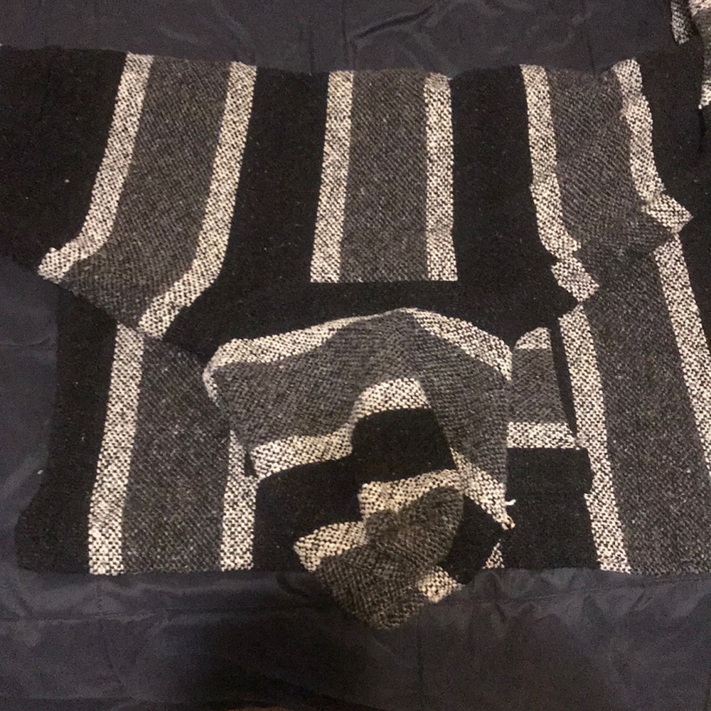 Drug Rug Large (perfect condition) - Picture 3 of 4
